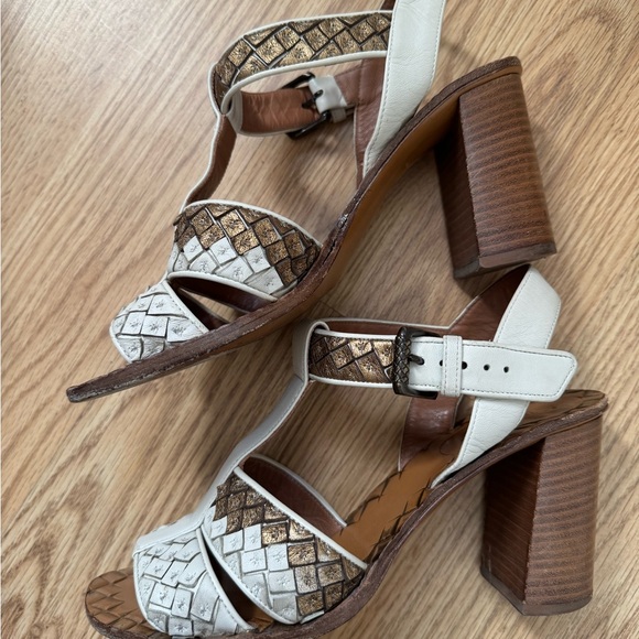 Bottega Veneta Shoes - Bottega Veneta Cream and Bronze Intrecciato Heel Sandals